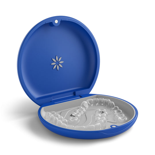 Invisalign™ Aligner and Retainer Case (Royal Blue)