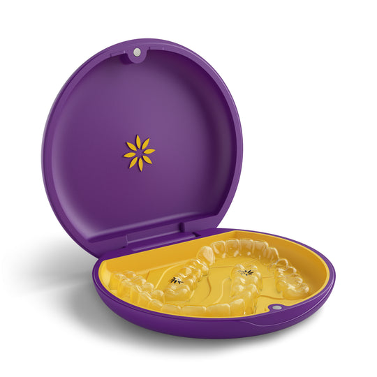 Invisalign™ Aligner and Retainer Case (Purple)